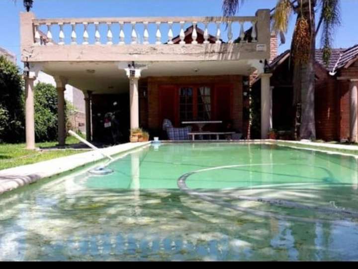 Casa en venta en Hipólito Irigoyen (O), Córdoba