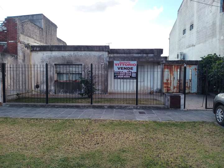 Casa en venta en Charcas, 1572, Buenos Aires