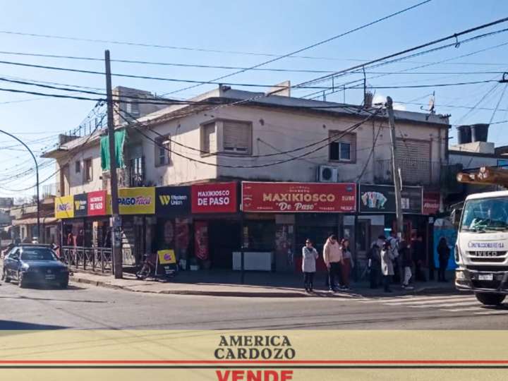 Edificio en venta en Salvador María del Carril, Paso del Rey