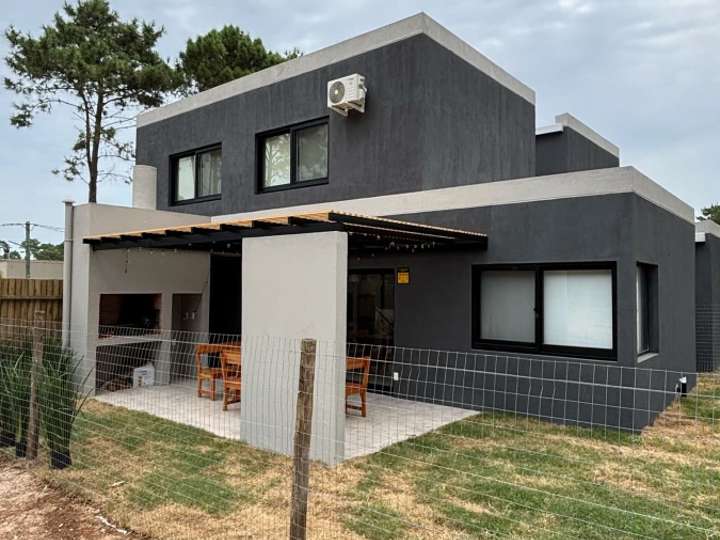 Casa en venta en Sarubbi, Maldonado