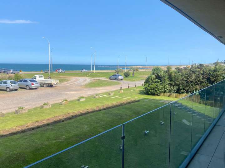 Apartamento en venta en Pinares, Maldonado