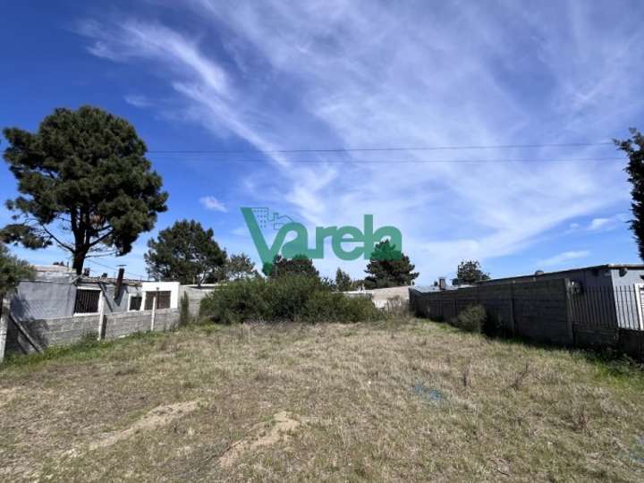 Terreno en venta en El Pinar, Canelones