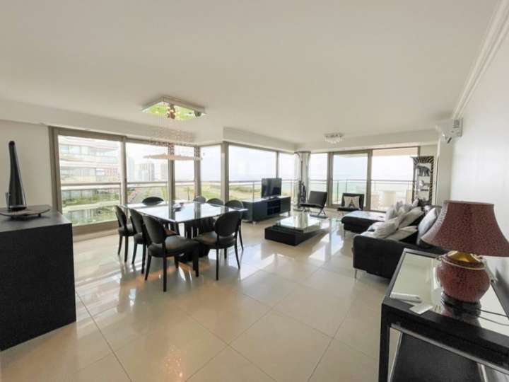 Apartamento en venta en Punta Del Este