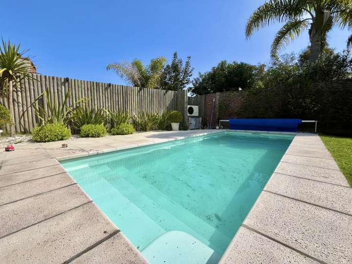 Casa en venta en Pinares, Maldonado