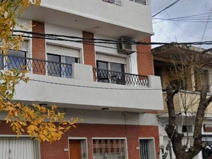 Edificio en venta en Eduardo Costa, 993, Lomas del Mirador