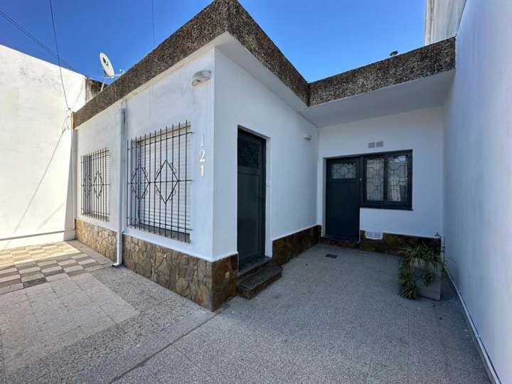 Casa en alquiler en Sarmiento, 355, Concepción del Uruguay