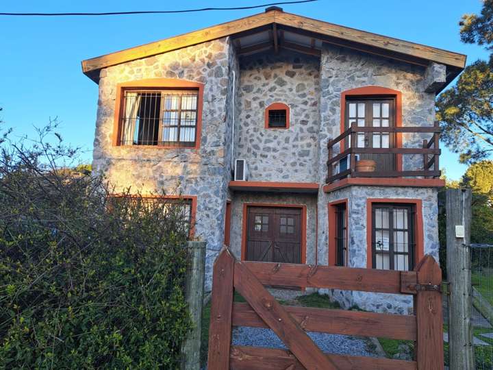 Casa en venta en Pinares, Maldonado