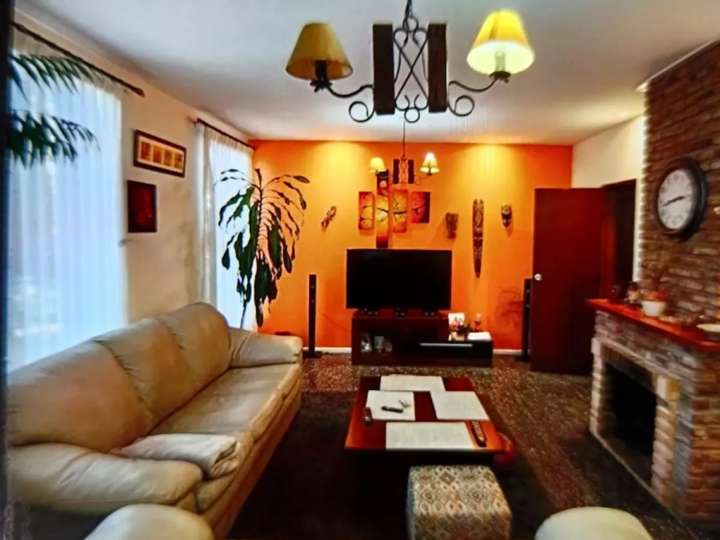 Casa en venta en Avenida Italia, Montevideo