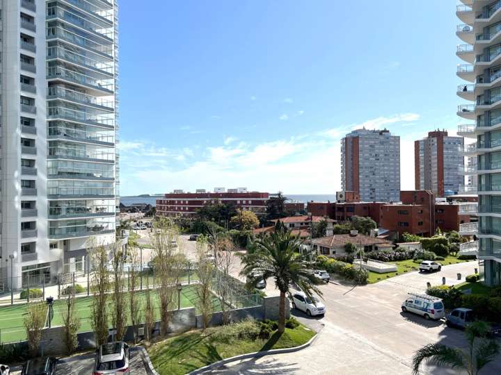 Apartamento en venta en Rambla Doctor Claudio Williman, Maldonado