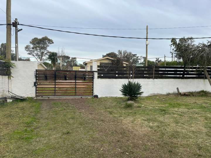 Casa en venta en Calle 1, Parque del Plata