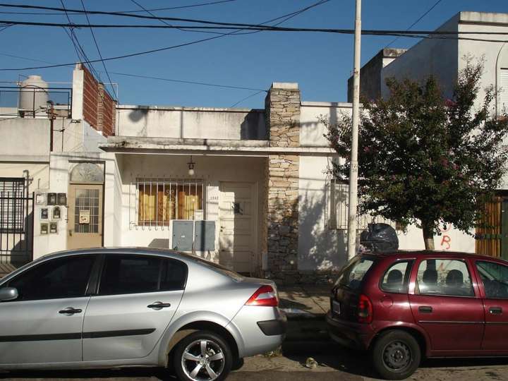 Edificio en venta en Buchardo, 2358, Villa Luzuriaga