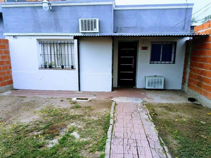 Casa en venta en Jorge Newbery, Mariano Acosta