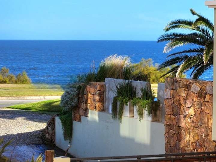 Apartamento en venta en Pinares, Maldonado