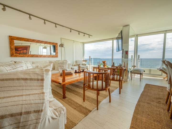 Apartamento en venta en Pinares, Maldonado