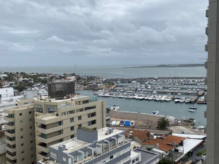 Apartamento en alquiler en La Galerna (Calle 21), Punta Del Este