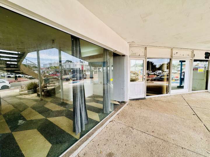 Comercial / Tienda en venta en Punta Del Este