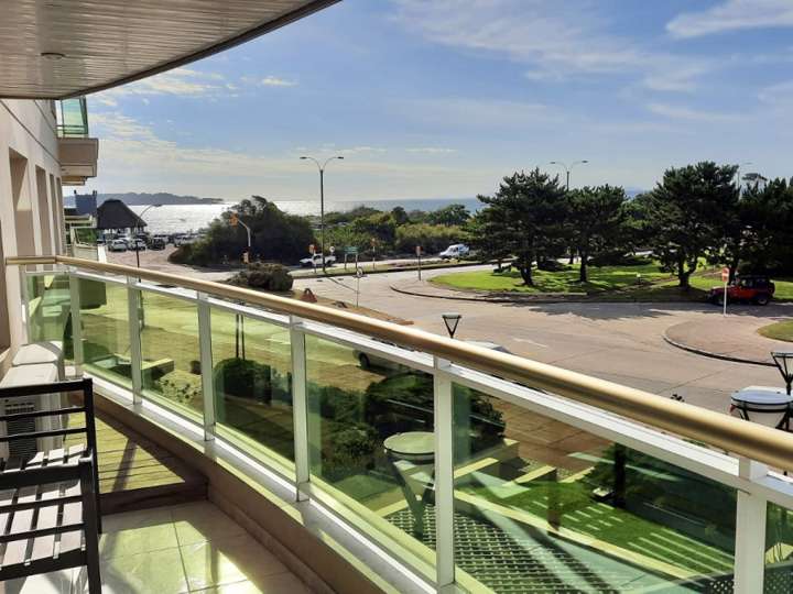 Apartamento en venta en Rambla Doctor Claudio Williman, Punta Del Este