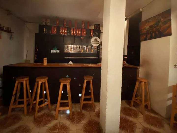 Comercial / Tienda en venta en Avenida Carlos María Ramírez, Montevideo