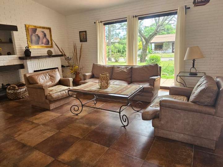 Casa en venta en Pinares, Maldonado