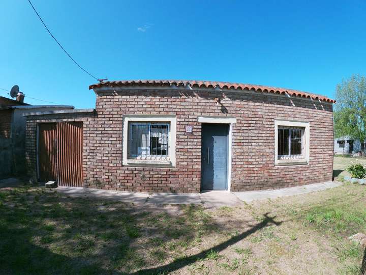 Casa en venta en Juana de Ibarbourou, Villa Felicidad