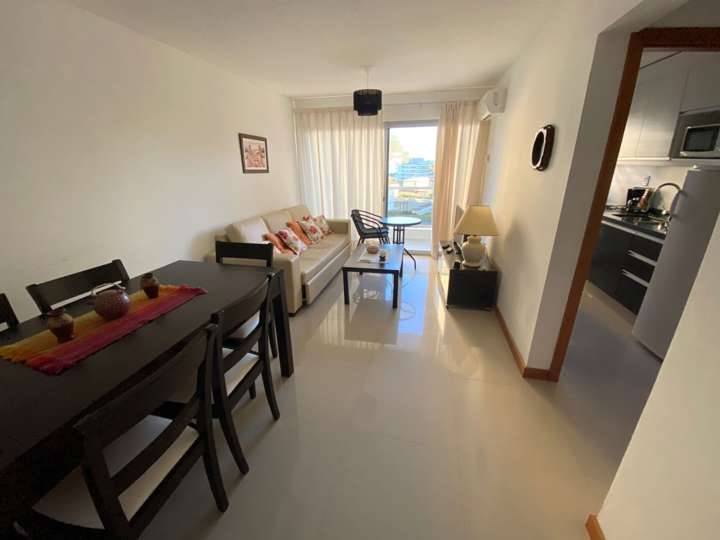 Apartamento en alquiler en Punta Del Este