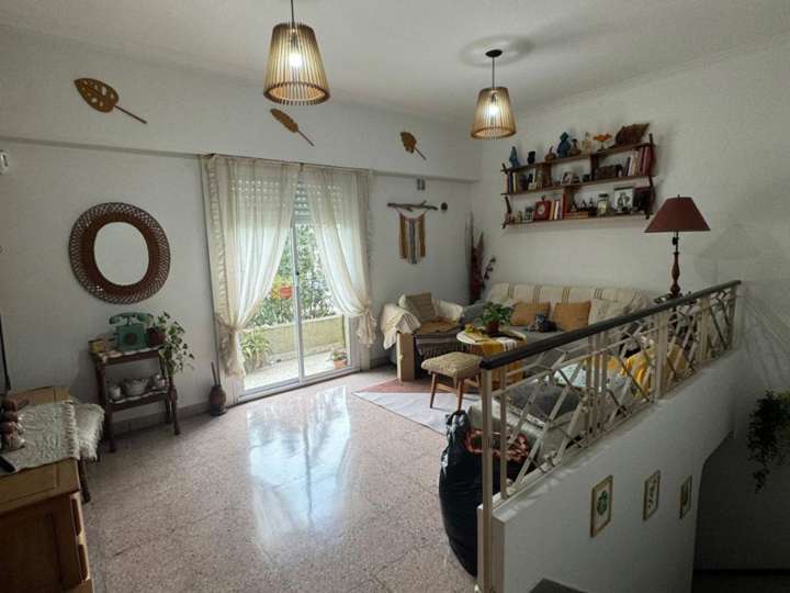 Edificio en venta en Avenida Hipólito Yrigoyen, 6565, Remedios de Escalada