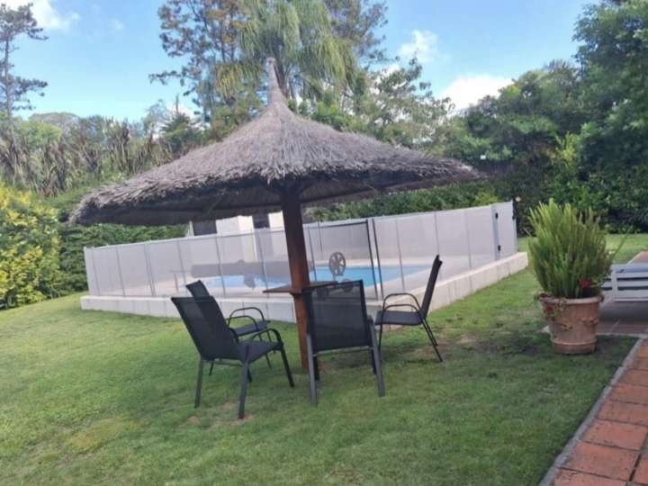 Casa en venta en Pinares, Maldonado