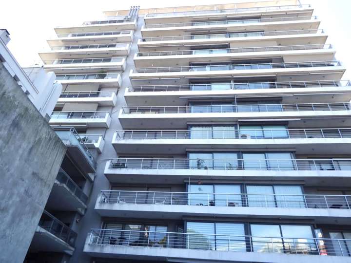 Apartamento en venta en Avenida Sarmiento, Montevideo