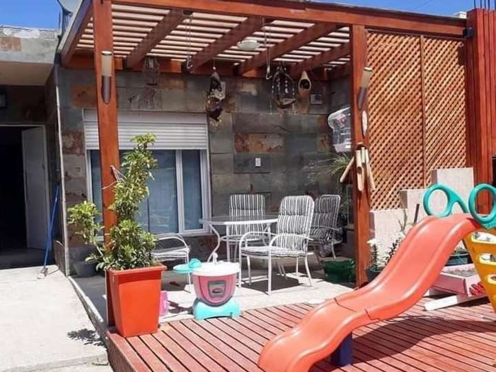 Casa en venta en Italia, Puerto Deseado