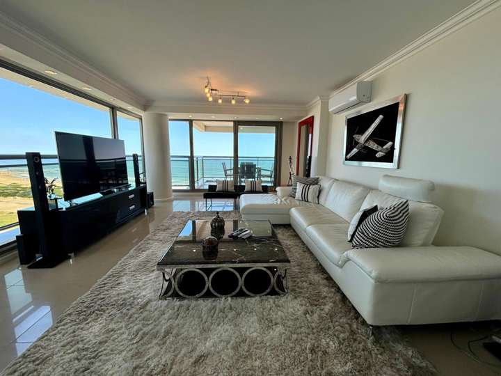 Apartamento en venta en Rambla General Artigas, Maldonado