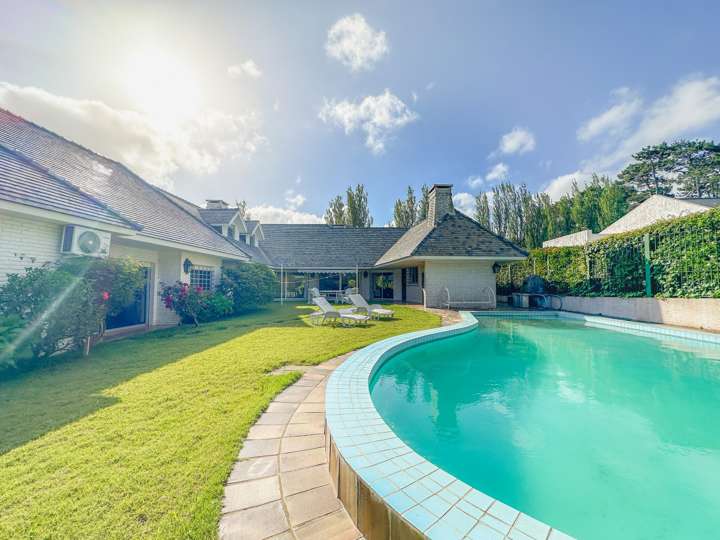 Casa en venta en Gurí, Punta Del Este