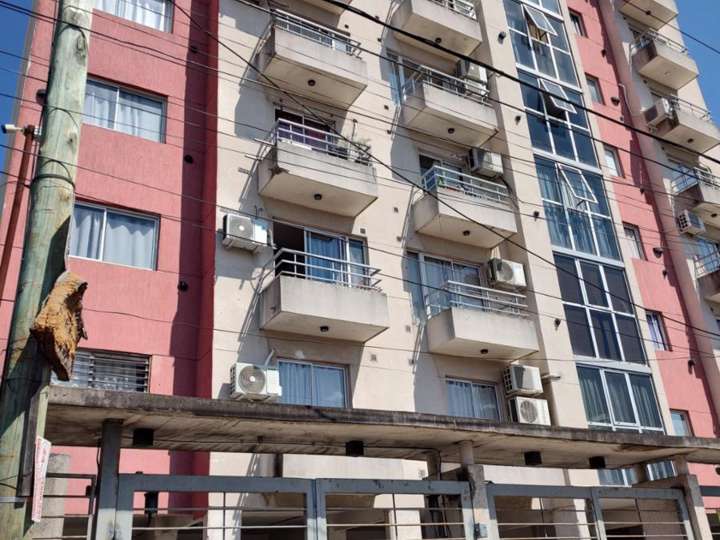 Departamento en venta en Avenida Presidente Perón, Villa Sarmiento