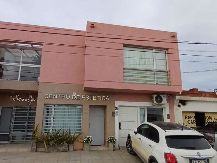 Casa en alquiler en Don Bosco, 780, Caleta Olivia