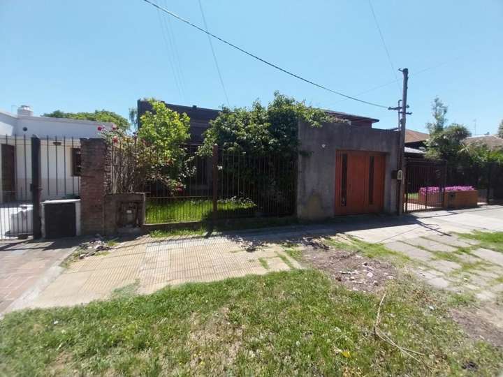 Casa en venta en Coronel Pablo Zufriategui, 801, Buenos Aires