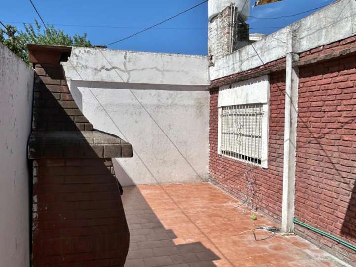 Edificio en alquiler en Avenida Presidente Juan Domingo Perón, 4264, La Tablada