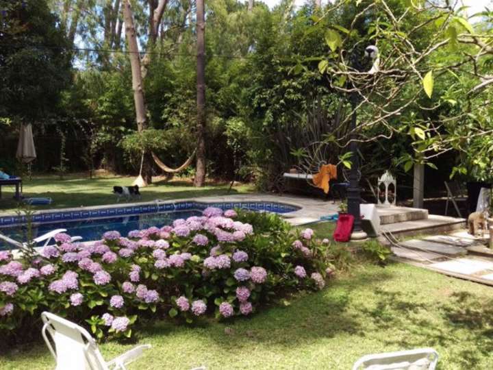 Casa en venta en Pinares, Maldonado