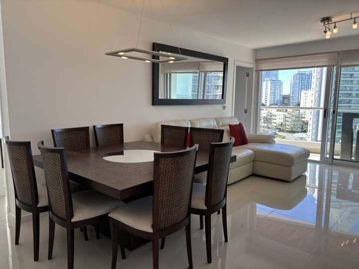 Apartamento en venta en Punta Del Este