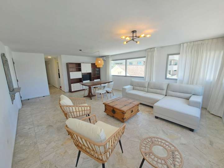 Apartamento en venta en Gorlero, Punta Del Este