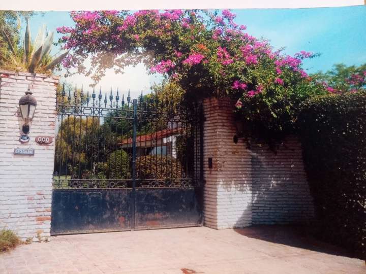 Casa en venta en Rivadavia, 601, General Las Heras