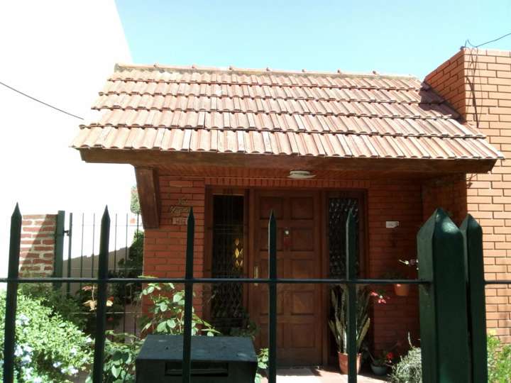 Casa en venta en Reina Elena, 1701, Glew