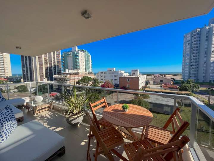 Apartamento en venta en Punta Del Este