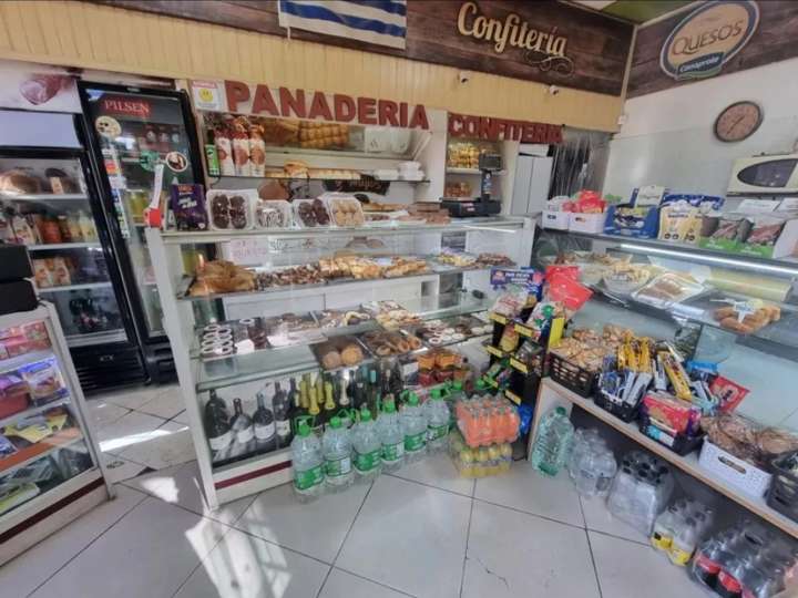 Comercial / Tienda en venta en General Pagola, Montevideo