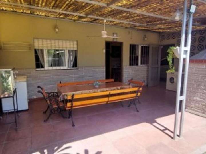 Casa en venta en Coronel Manuel Rico, Buenos Aires