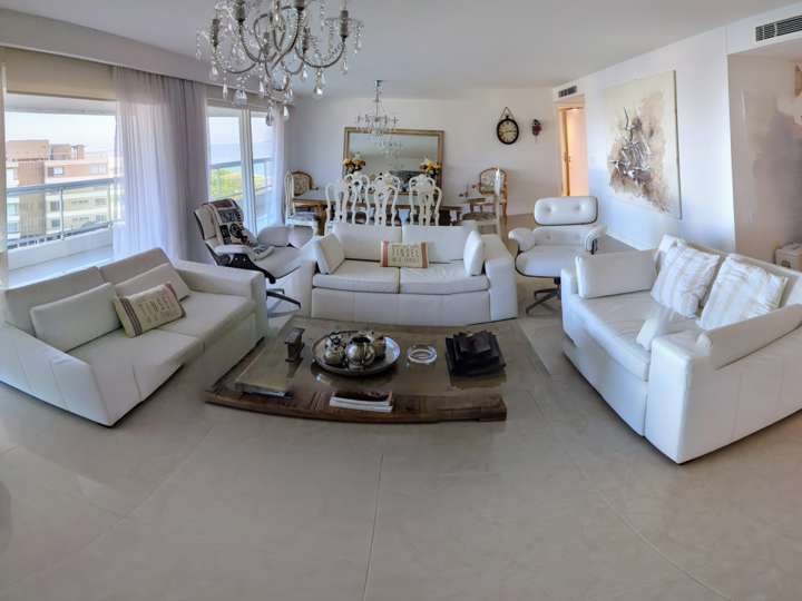Apartamento en venta en Punta Del Este