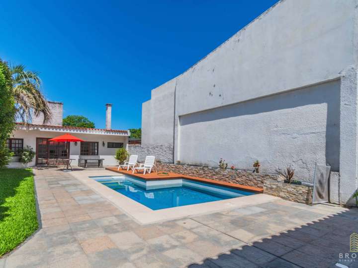 Casa en venta en Punta Gorda, Montevideo