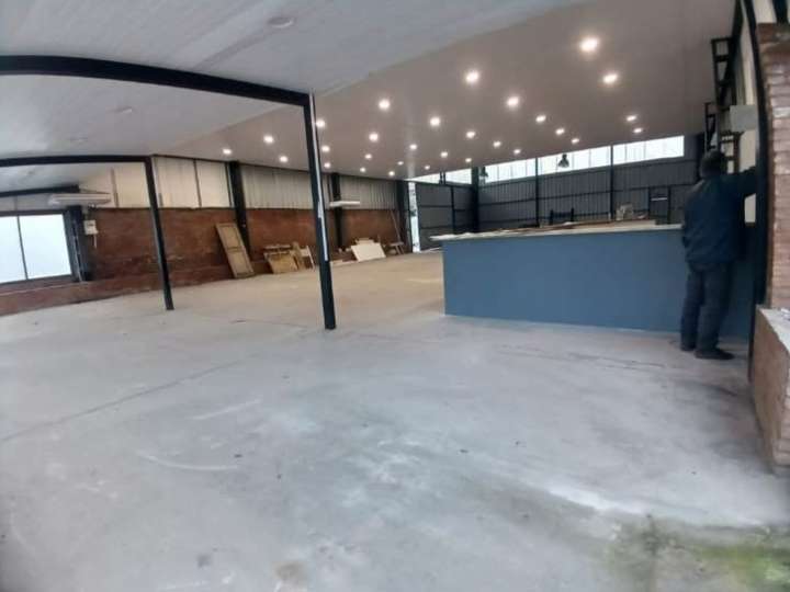 Comercial / Tienda en alquiler en Barrio Sur, Montevideo