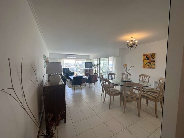 Apartamento en venta en Punta Del Este