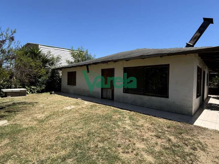 Casa en venta en El Pinar, Canelones