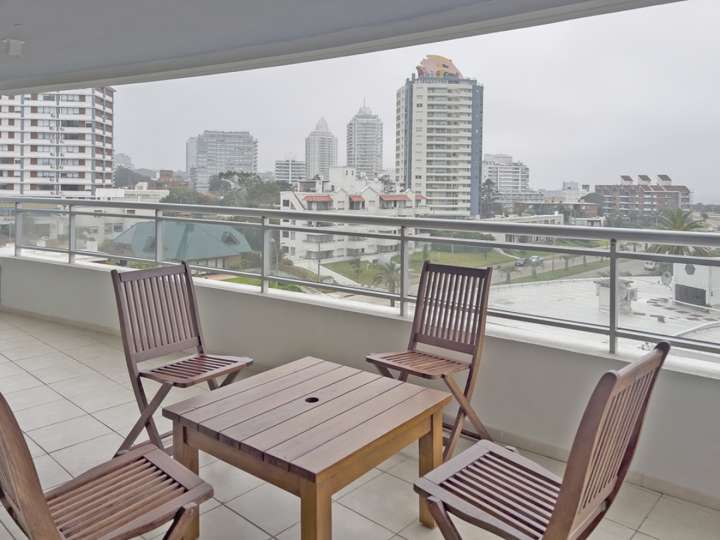 Apartamento en venta en Punta Del Este