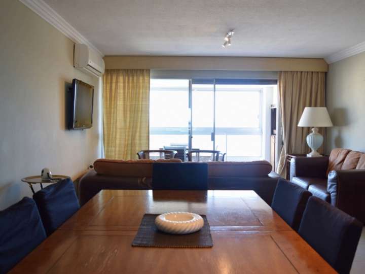 Apartamento en alquiler en Punta Del Este